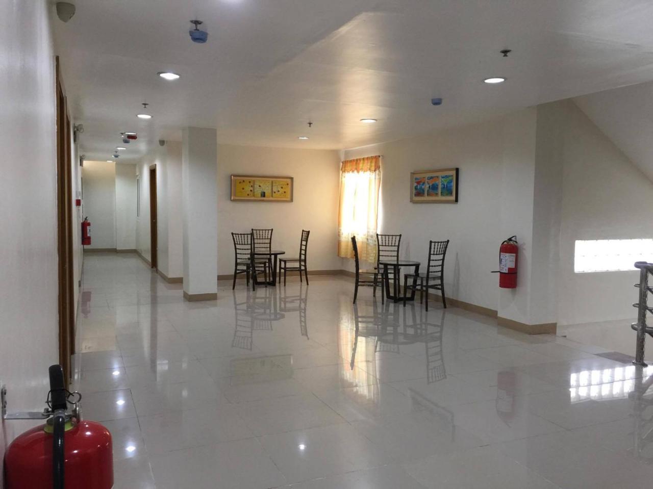 Meaco Royal Hotel - Lipa Lipa City Luaran gambar